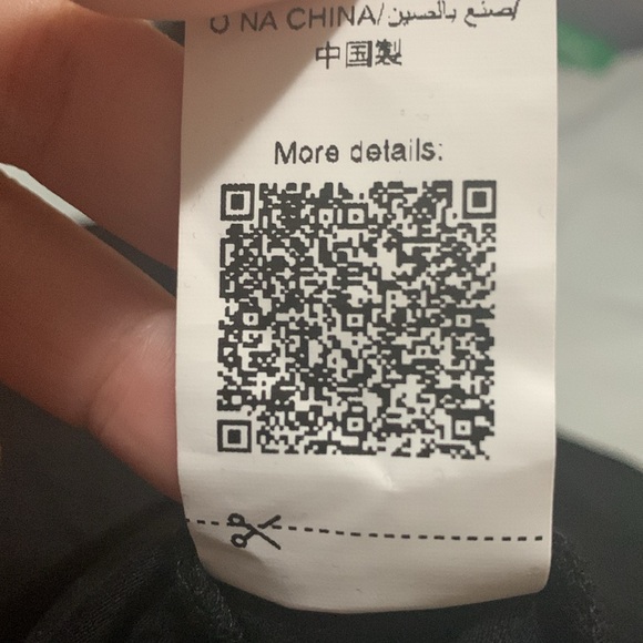 SHEIN Essnce Solid Ruched Side Top - Picture 2 of 2